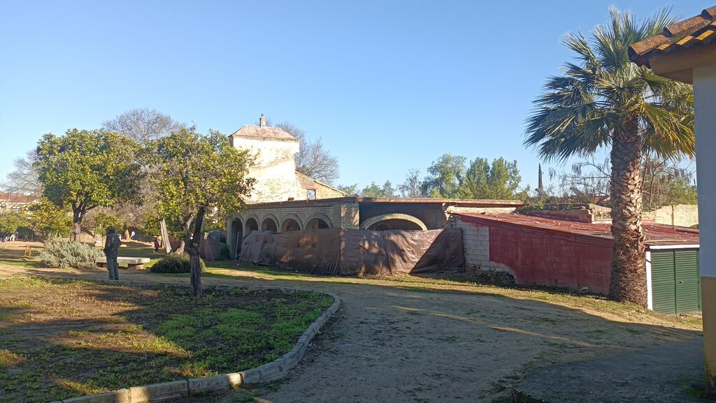 El parque El Pandero tiene las ruinas de un cortijo en el centro.